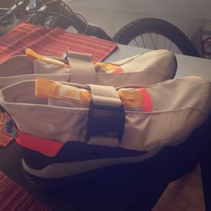 Nike komyuter size 11